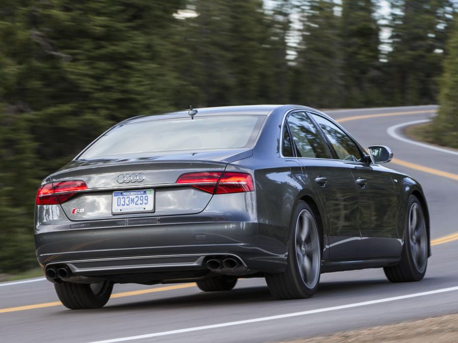  Audi S8 2014 года  (NA) (фото 22 из 23)